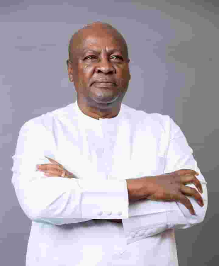 estherayensu1's tweet photo. The son of Jakpa!๐น
#incomingPresident
#2024Elections
@JDMahama https://t.co/l5JzrG5UVJ