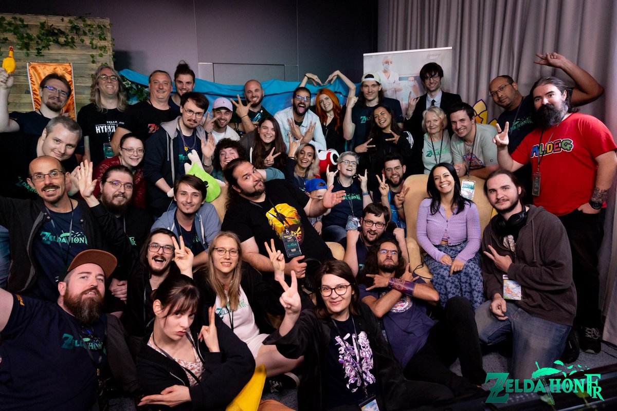 ZeldathonFR's tweet photo. La fin d’un nouveau chapitre… 
MERCI ! 💚 #zeldathonfr 

📷 @Frenchiedhyrule https://t.co/WClMOaduoC
