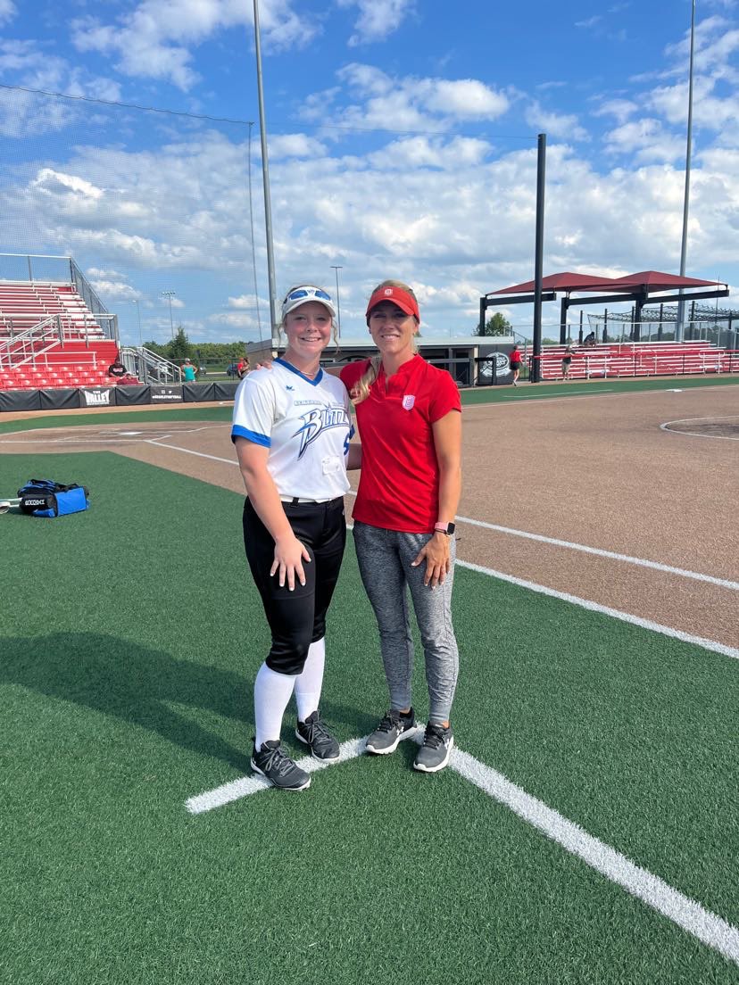 Enjoyed the afternoon at the @BradleySoftball Camp!! Appreciate all the help from @CoachSWillis22 and all the players!