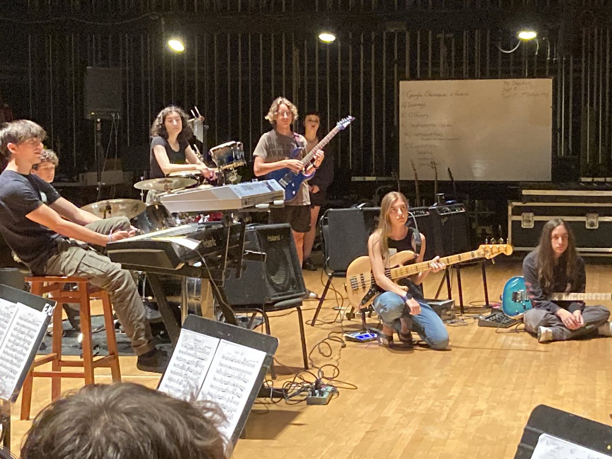 hankinthecivic's tweet image. @LKWDProject had a three hour clinic and mini concert with @TracySilverman. Great Day! @LkwdMusicboost @LkwdSupt @Lkwd_LHS @MullinaxOrch