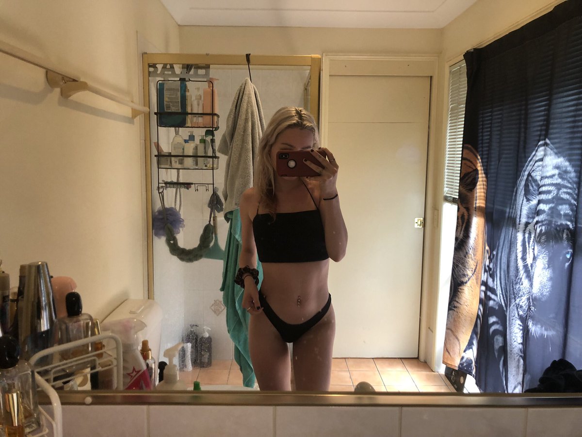 Bronnie111's tweet photo. https://t.co/fNQQOcxeKU tap the link to see more 😙😙 #onlyfansgirl #onlyfans #onlyfanssub https://t.co/82UoH1jXa0