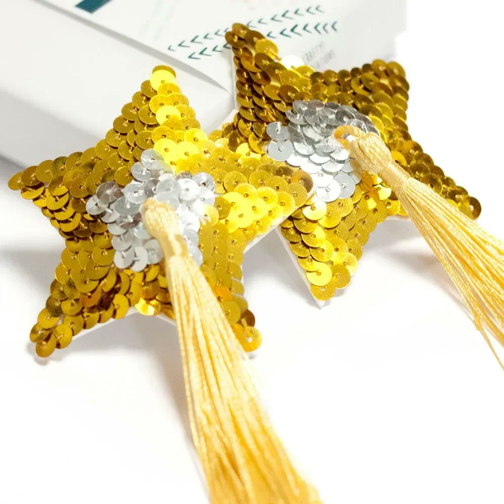 The_crafty_hen's tweet image. Besties bday incoming?🎈 

Nipple Tassel kits are perfect for a quirky pal and guarantee a little giggle as they open their gift!✨ 

Add some sparkle to your friends bday today:
thecraftyhen.co.uk/shop/tasselskit 

#thecraftyhen #craftkit #giftideas