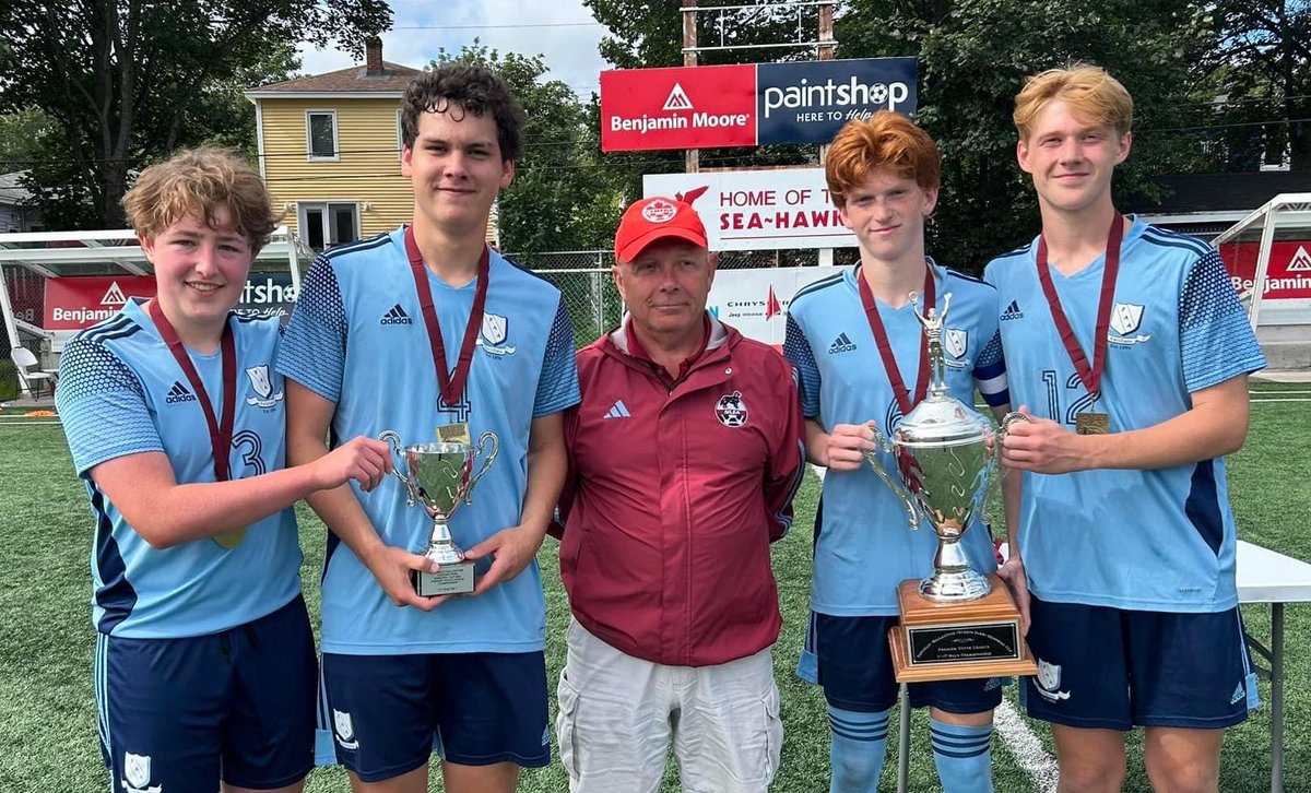 👀#GrowlersSighting👀
Congrats to #11 Andy Knight who captained his <a href="/FeildiansYouth/">Feildians Athletic Association Youth</a> BU17T1 team to <a href="/SoccerNLSA/">NLSA</a> gold today!! Honourable mention to #28 Michael Skinner for capturing silver and to all current &amp; former Growlers who competed. #MultiSportAthletes
