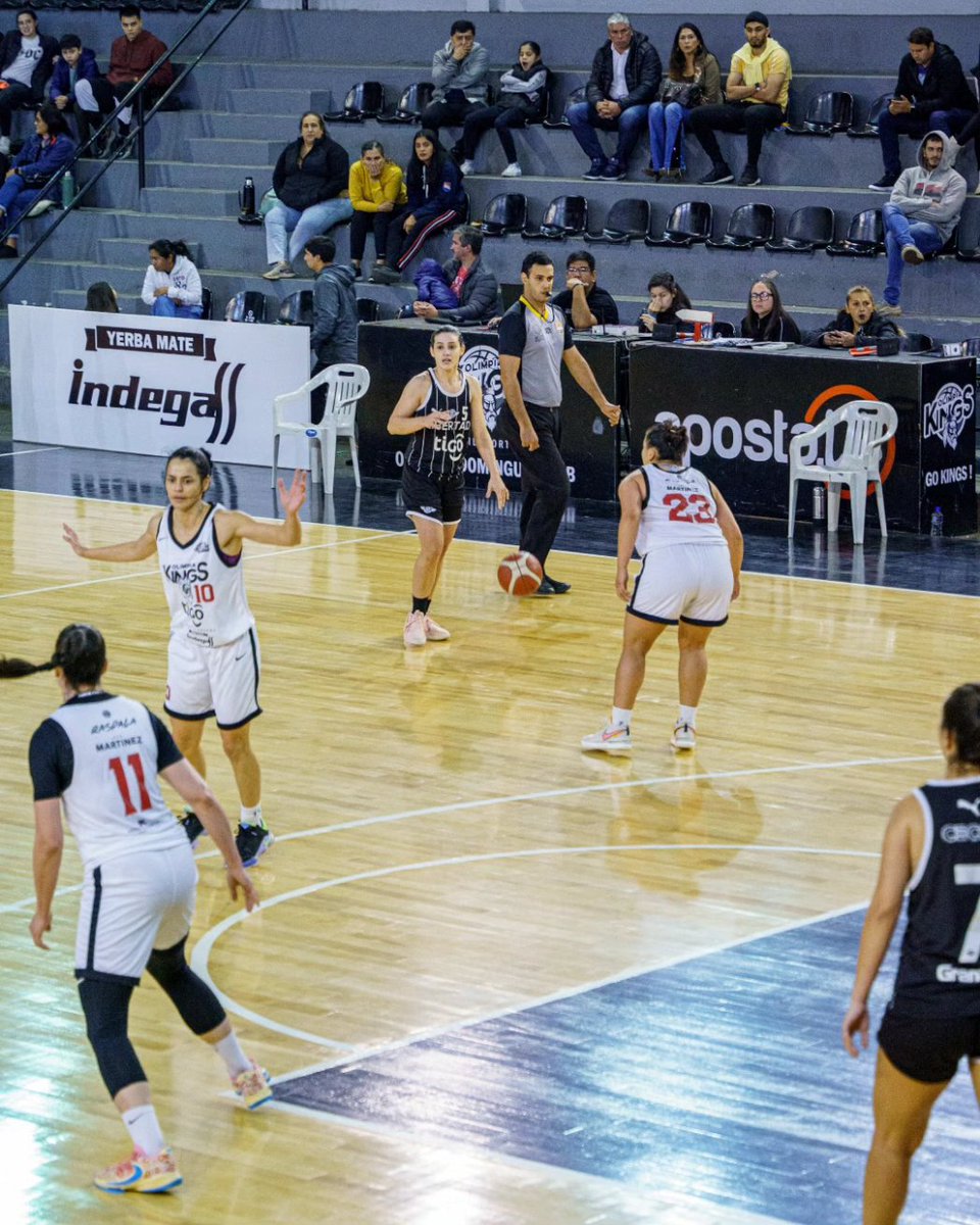 cpb_py's tweet photo. 📸 Imágenes del partido
Olimpia Queens (61)
🆚
Libertad (48)
Liga Nacional de Clubes Femeninos ⛹️♀️
Temporada 2023 🏆
🔛 Semifinales - Primera Rueda
✅ Fecha 1
#LNCF 🏀 https://t.co/oyEM4Vb7xn