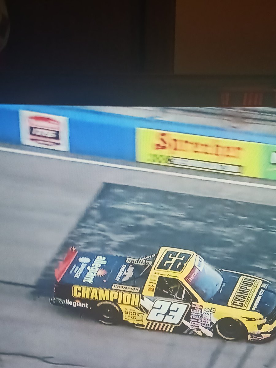 ConP62's tweet image. #CleanHarbors175