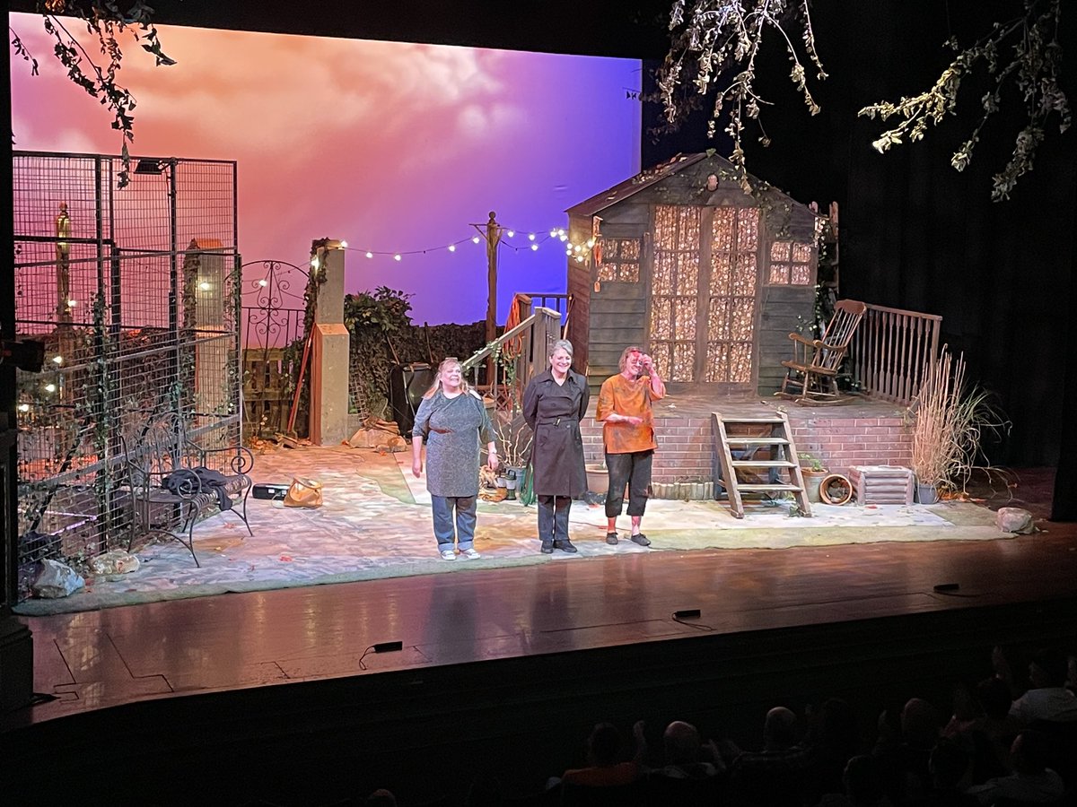 Darren Dutton (@dazzod1) on Twitter photo Thank you to <a href="/RoyalNottingham/">TRCH</a> and <a href="/TabsProds/">TABS Productions</a> for such a fantastic night’s entertainment watching Snake in the Grass. @sozwynne , Karen Henson and <a href="/susan_earnshaw/">Susan Earnshaw</a> -you were all quite simply brilliant and proved why live theatre is part of our cultural DNA. What a finale! Thank you Thank you to <a href="/RoyalNottingham/">TRCH</a> and <a href="/TabsProds/">TABS Productions</a> for such a fantastic night’s entertainment watching Snake in the Grass. @sozwynne , Karen Henson and <a href="/susan_earnshaw/">Susan Earnshaw</a> -you were all quite simply brilliant and proved why live theatre is part of our cultural DNA. What a finale! Thank you