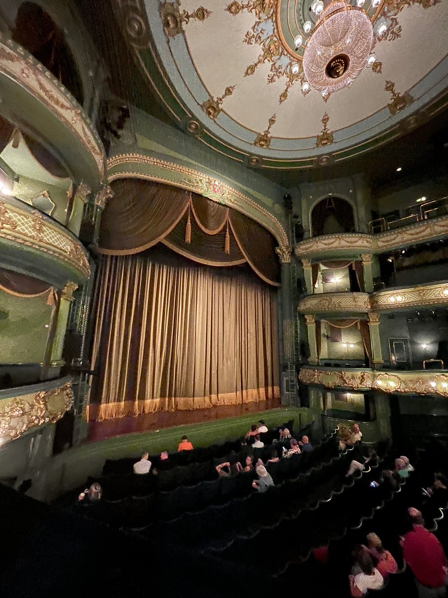 DazzoD1's tweet image. Thank you to @RoyalNottingham and @TabsProds for such a fantastic night’s entertainment watching Snake in the Grass. @sozwynne , Karen Henson and @susan_earnshaw -you were all quite simply brilliant and proved why live theatre is part of our cultural DNA. What a finale! Thank you