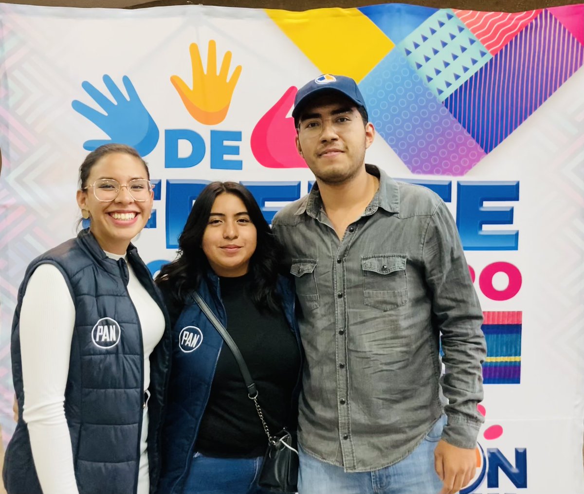 AccionJMH's tweet photo. Acción Juvenil Hidalgo presente en el Foro “De Frente por Nuestro Futuro” realizado por la SNAJ , listos para ser la fuerza que pintará de azul la ciudad ! 💙🇲🇽 https://t.co/54Vd0HKV1I
