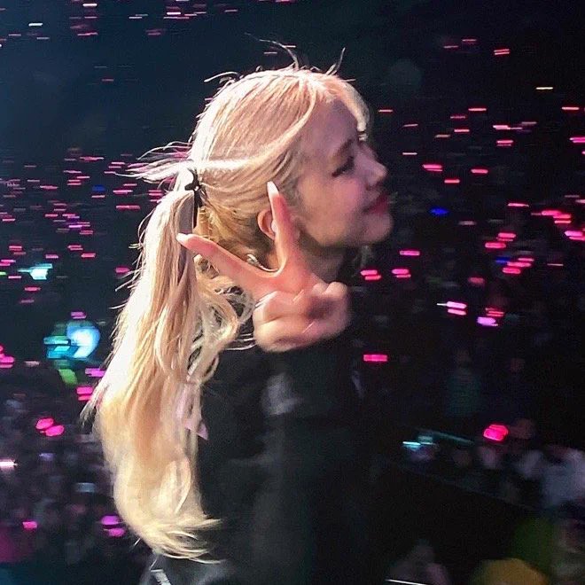my loveee
#로제 #ROSÉ