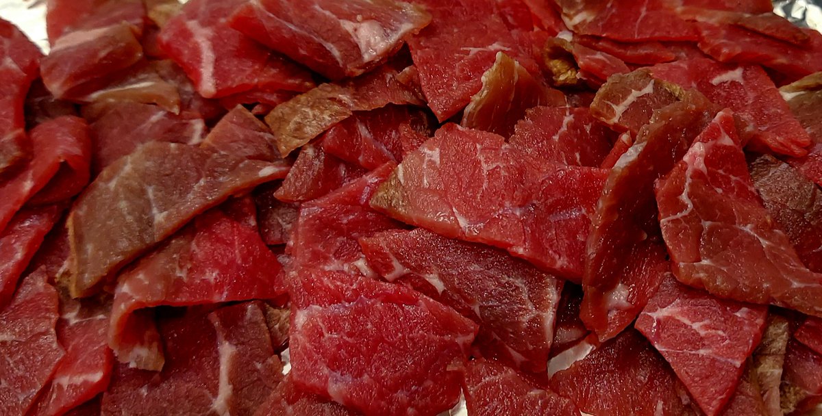 Loaded Steak Tip Tacos 😍

Who needs to wait for Taco Tuesday? Marinated in olive oil, taco seasoning, garlic powder,  and chili powder  ... add the fresh veggies and we're off!

#Foodie #FoodPorn #Tacos 🌮