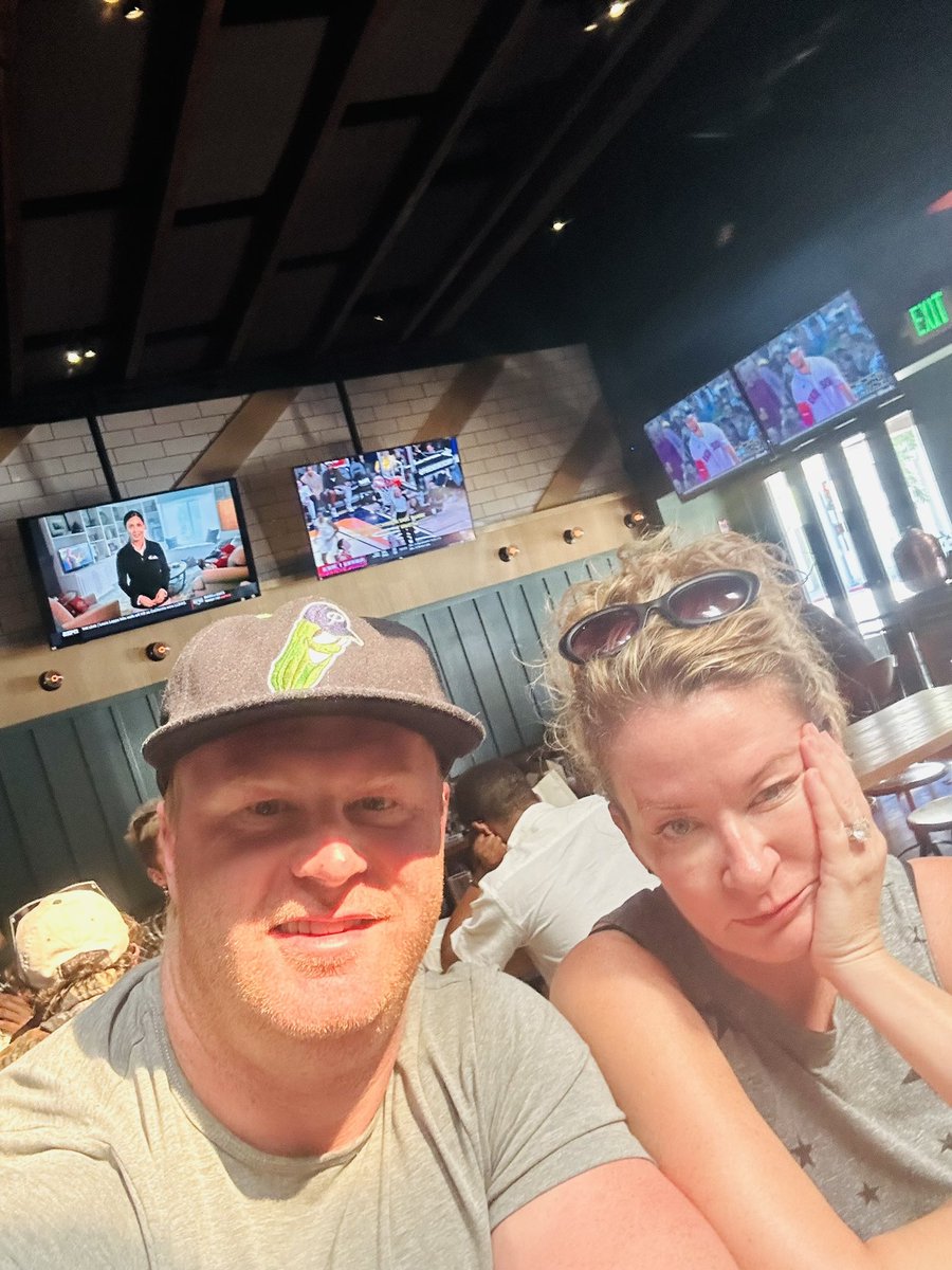 sarahcolonna's tweet photo. An #angels fan and a #Mariners fan marriage - 2023  #SeaUsRise #Seemecry @JonRyan9 https://t.co/GojAOjgiYd