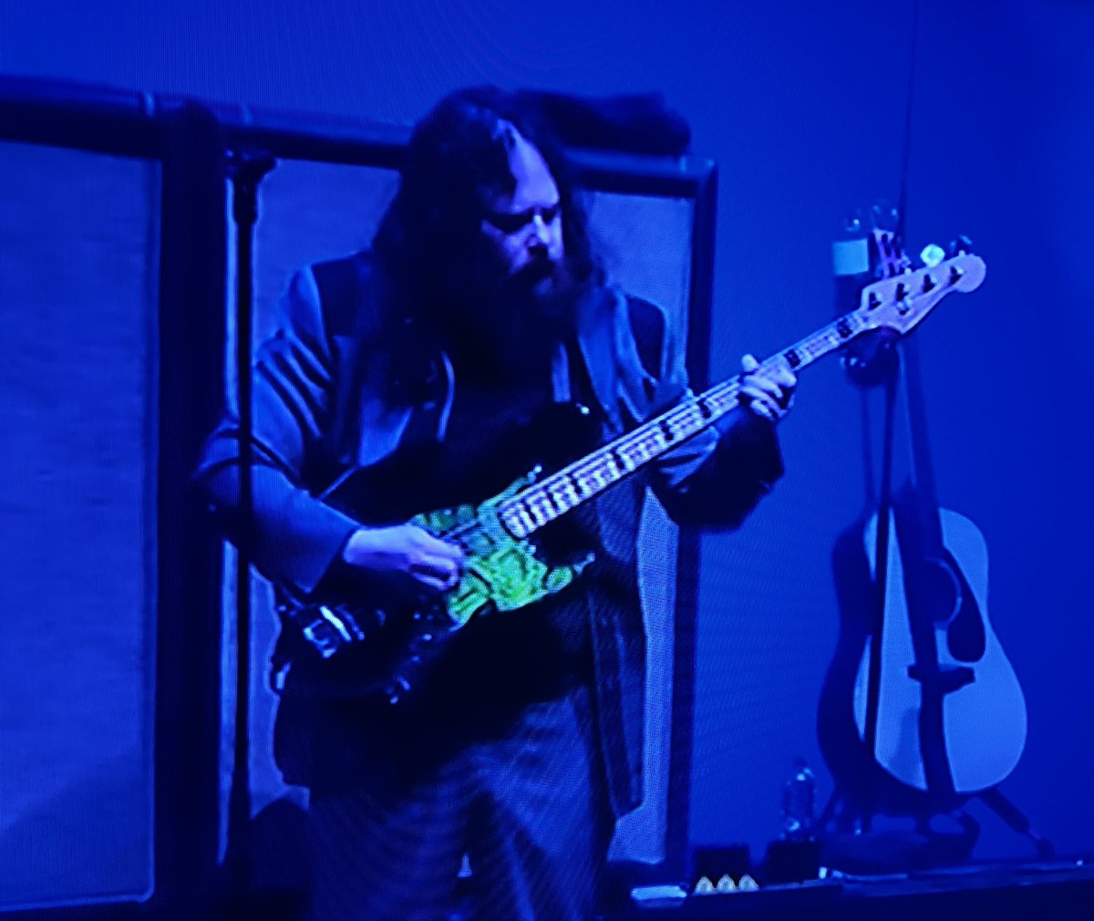 Watching The Killers live at Reading on BBC1… what the hell happened to the bassist?