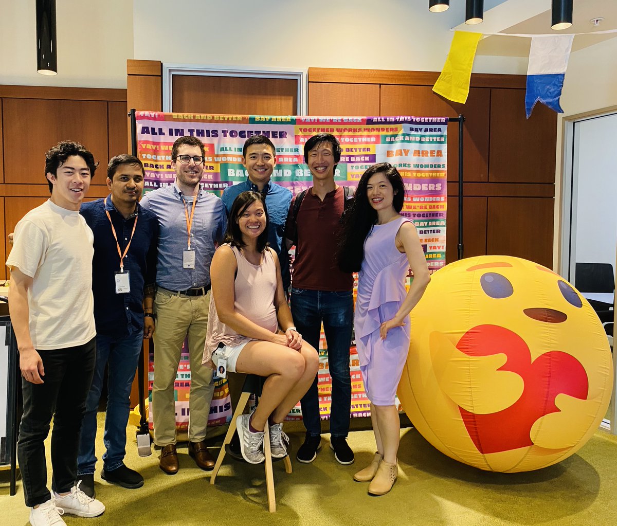 jennkwanMDPhD's tweet photo. Thanks Charlotte for hosting us @meta/facebook, &amp; thanks to @p_barbera, Monica Bhole, @michaelcbailey for reviewing their research, including the impact of SoMe on the 2020 elections and socioeconomic connection insights w/@nathanwchen @KnowingAlok https://t.co/bxfHc5A7hk