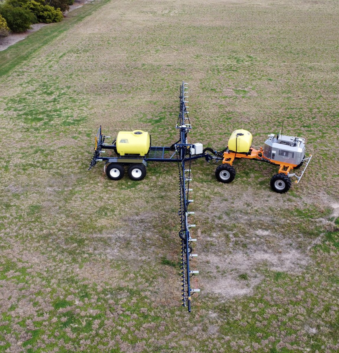 HayesSpraying's tweet photo. Discover innovation in action with our robot-led trailed boomspray, a game-changer that defines a new era in agricultural excellence 🌱

#HayesSpraying #InnovativeFarming https://t.co/5EuPpg0ItM