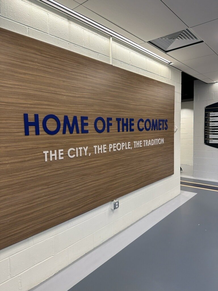 TRADITION NEVER GRADUATES💙💛💙💛