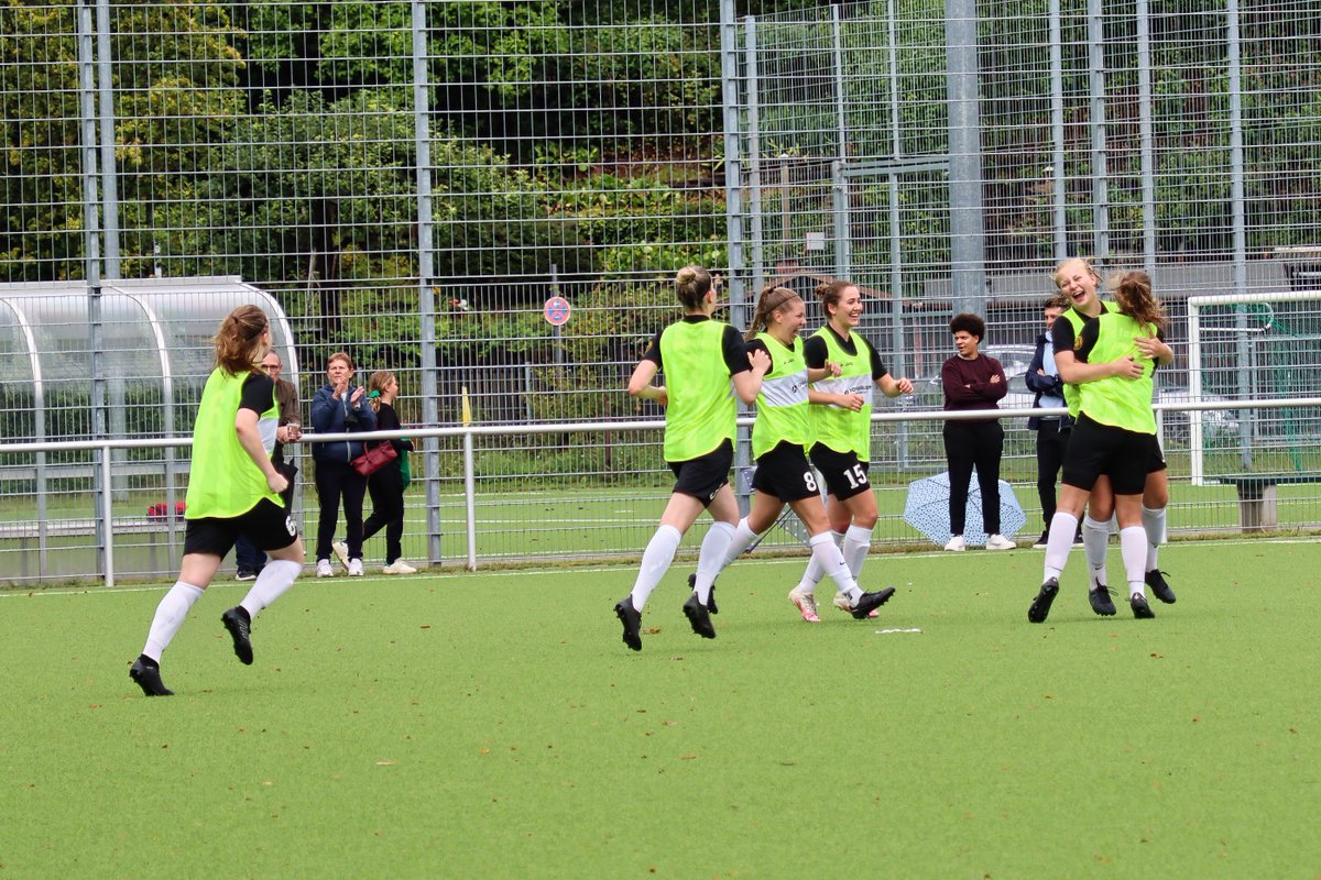 Planet Fox (@planet_fox) on Twitter photo 