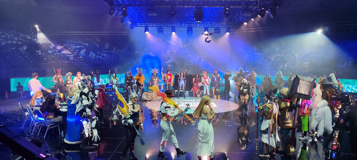 G3RadioMX's tweet photo. #vivegamergy 2/3 Final del concurso de cosplay https://t.co/UHDjkD1g6I