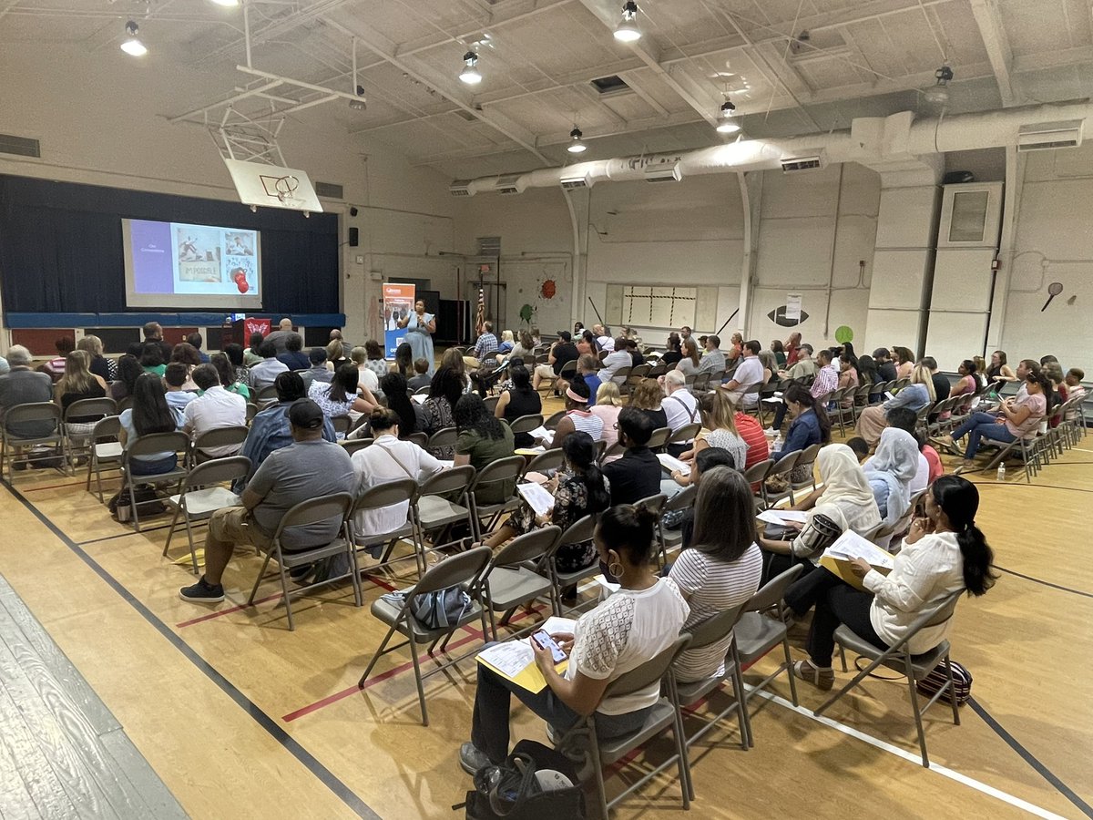 BSMSPhoenix's tweet image. We’re looking forward to welcoming students back on the 1st day of school tomorrow. Our 6th graders &amp;amp; their families got an early start building relationships, meeting teachers, practicing opening their lockers, learning about the curriculum &amp;amp; more on Aug. 16.