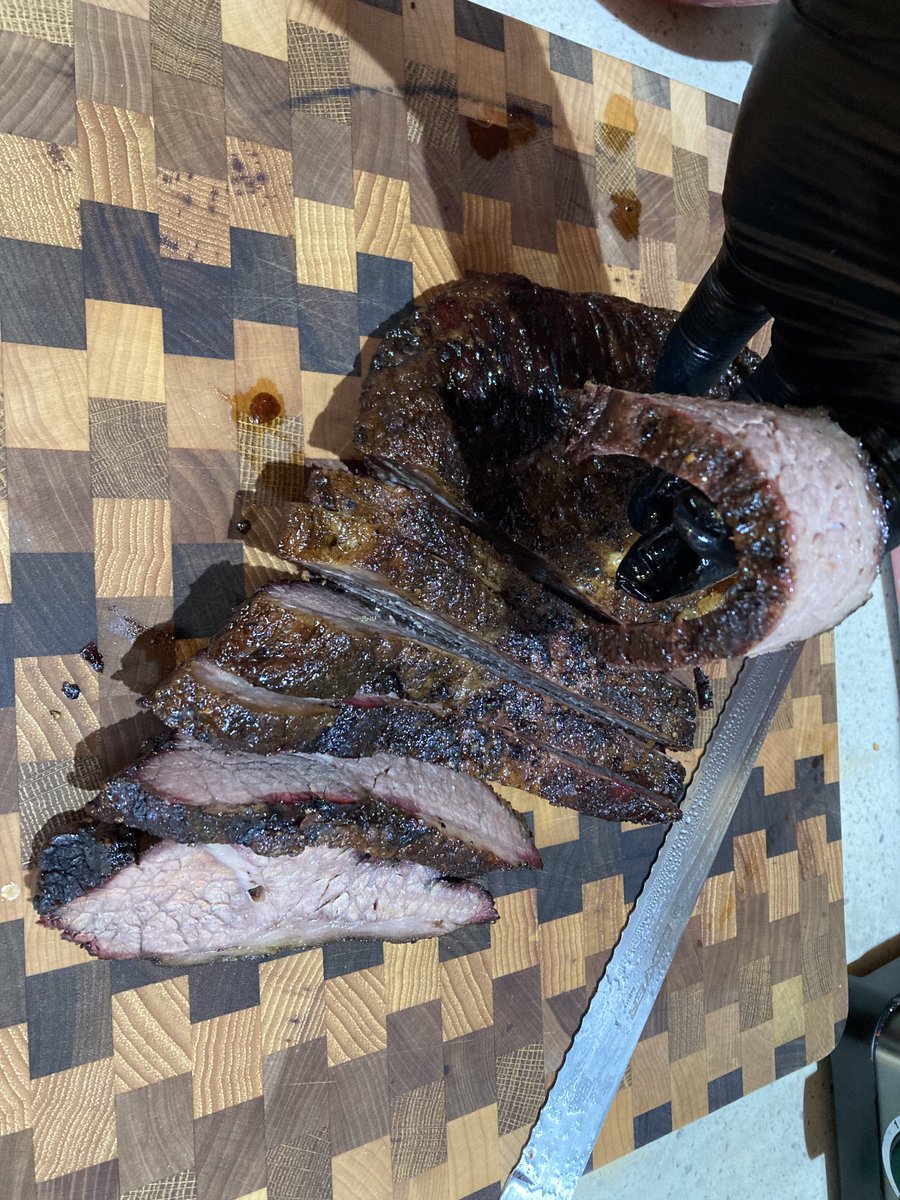 10PointFarms's tweet image. Name a better meal than an ⁦@MisterBrisket⁩ wagyu brisket point. I’ll wait…