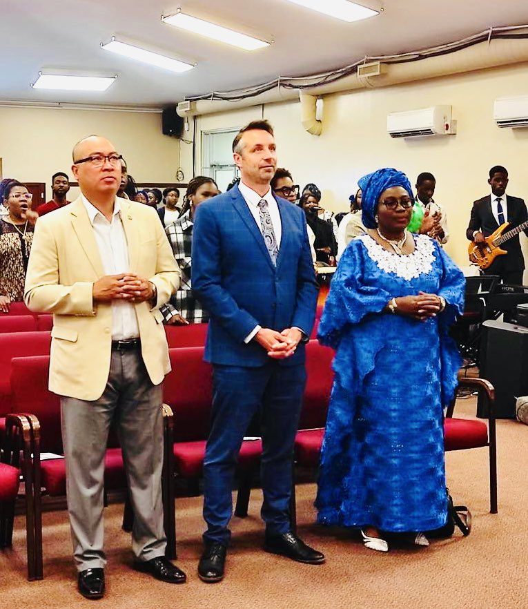 tititijaniwpg's tweet image. Along with some members of #TeamPC @JaniceMLPCSeine, @smith4lag, @jonreyes204 and Saima Aziz, I had the pleasure of fellowshipping at @RccgWinnipeg today. I thank the members and Pastor Okunnu for the warmth and prayers. Every support counts on our pathway forward. Most grateful.