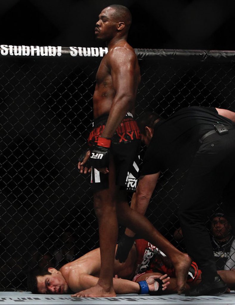 Fight Pics That Go Hard tweet media