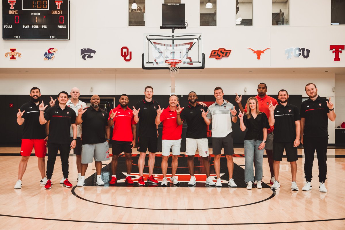 TexasTechMBB's tweet photo. We interviewed every member of our coaching staff to learn how their love of the game began.

Their responses tell this story.

#TTW | 📰➡ https://t.co/74V7N5YxMa https://t.co/Op07yuhOGa