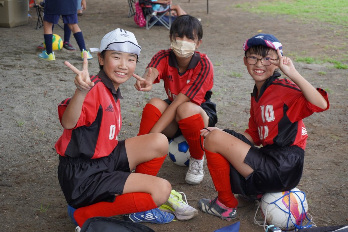 ohbasoccer8's tweet photo. 2023/08/27親睦試合⚽
普段より多くのチームが集まり、試合をしました。子供たちもいい刺激になったかな。まず1点取りたい、勝ちたい気持ち、大事！！
 #藤沢市小学生女子サッカー
 #大庭レディース
 #団員募集中
 #体験できます https://t.co/KLpa5Jy0ox
