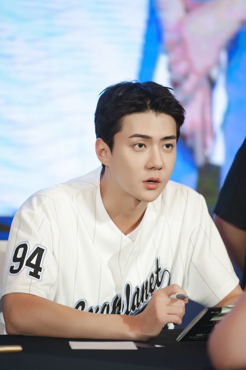 milkteus's tweet photo. 230828 yizhiyu weibo update with sehun 📸✨

the most beautiful man ever 🤍 https://t.co/zb3yVPARYy