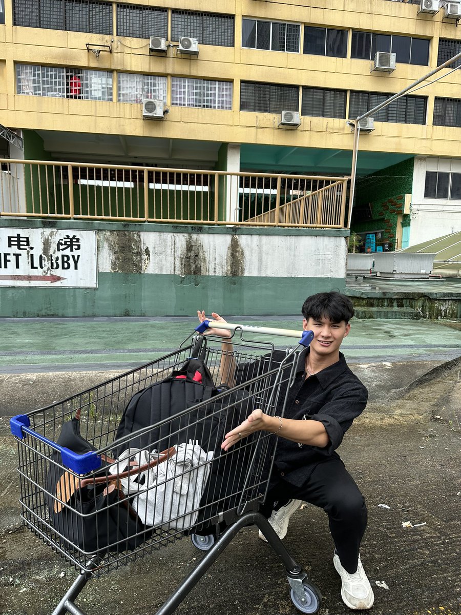raylly02's tweet photo. had a photo outing recently :D https://t.co/nnpsZmsb9G