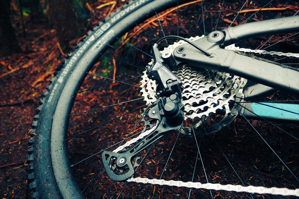GearLama's tweet photo. Upgrade to the most VFM drivetrain from @ShimanoMTB
Shimano Deore M6100 1x12 Speed Upgrade Kit 
Available now for ₹ 17,860 👇🏽
https://t.co/2PBbsqBh0y

#bicycle #gear #india #search #deals https://t.co/RM8taJYRx4