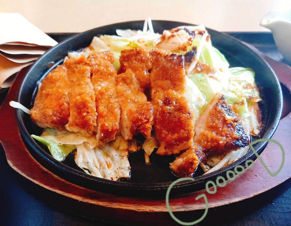 CHIRORUooo's tweet photo. 食べに来ちゃった(๑¯～¯๑)ｲﾀﾀﾞｷﾏｽ🍖 https://t.co/kMVi4PWDao
