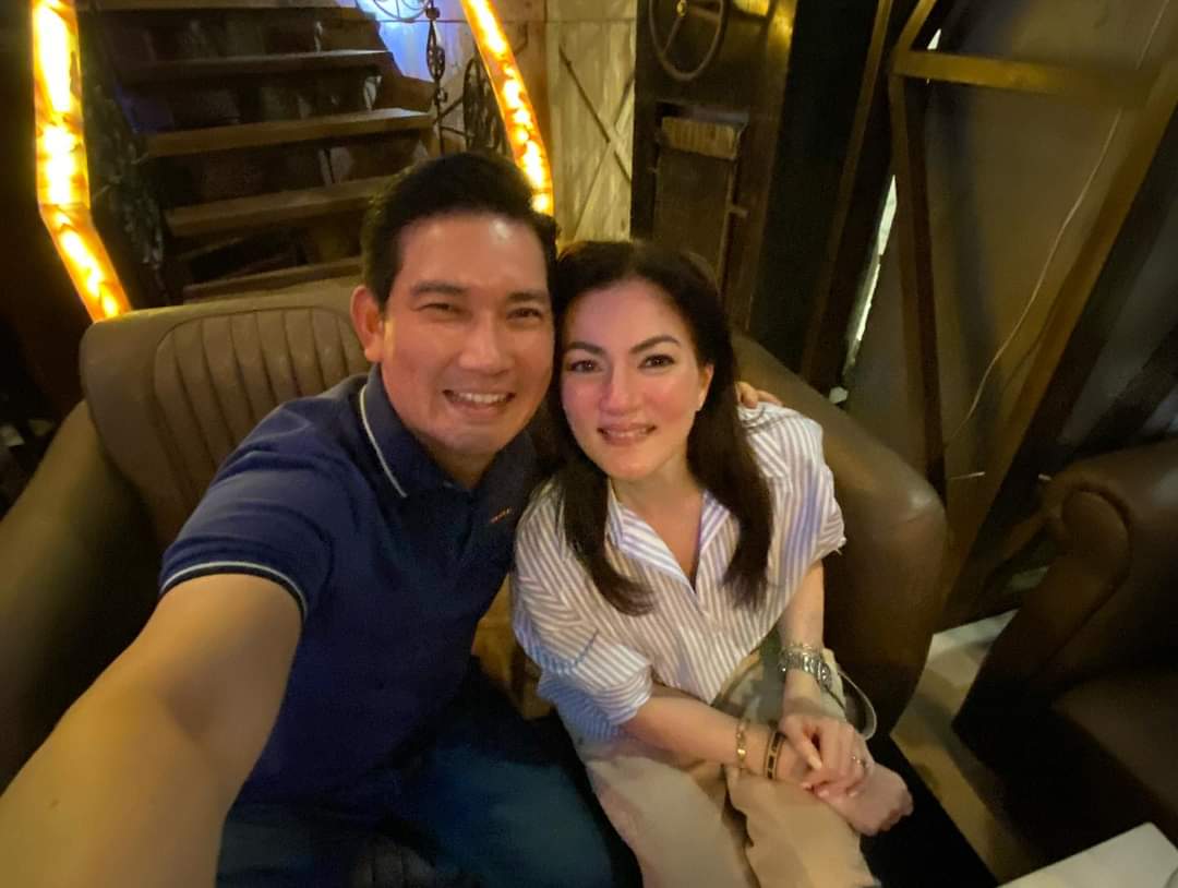 ravenchaser18's tweet photo. Kilig din talaga ako sa kanila 😍😍😍 #AbotKamayNaPangarap https://t.co/UDsR1f6XzR
