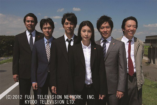 3.스트로베리 나이트 다케우치유코가 팀을 이끄는 경관인 여성원탑 형사물. 여주인 히메카와가 계속해서 트라우마에 시달리기때문에 드라마 전체가...