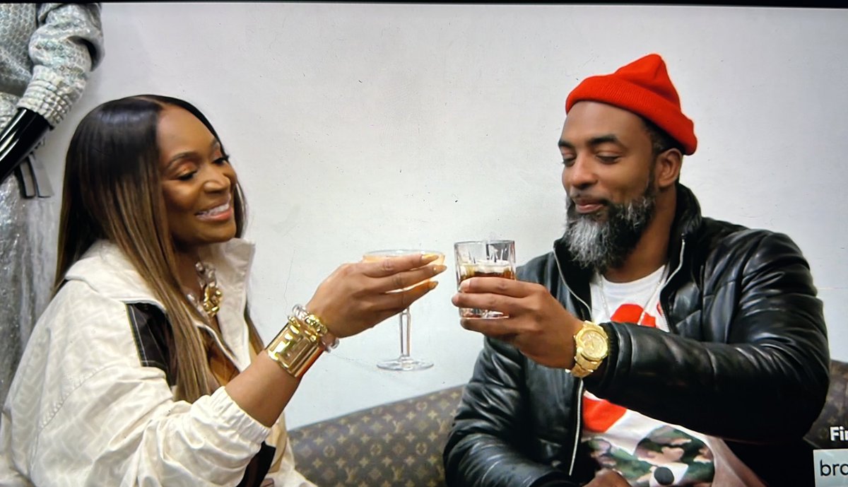 oneandonlyEddyb's tweet photo. HOLD ON!! They edited out a whole fun event hosted by Kenya that included Claudia and Cynthia but we had to watch a whole scene of these two that was a terrible filler made up storyline?!!! Make it make sense!! #RHOA https://t.co/gwIytewWJo