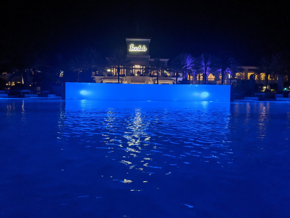 Night Time Swim
#sandalsRoyalCuracao
#curacao