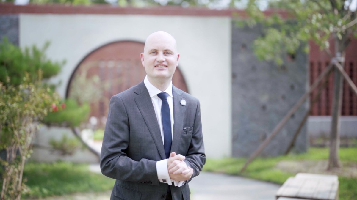 academy_daystar's tweet photo. Meet Our New Executive Head of School, Mr. Daniel Williams!
https://t.co/E2JNZirNTS https://t.co/tPIo21cvJM
