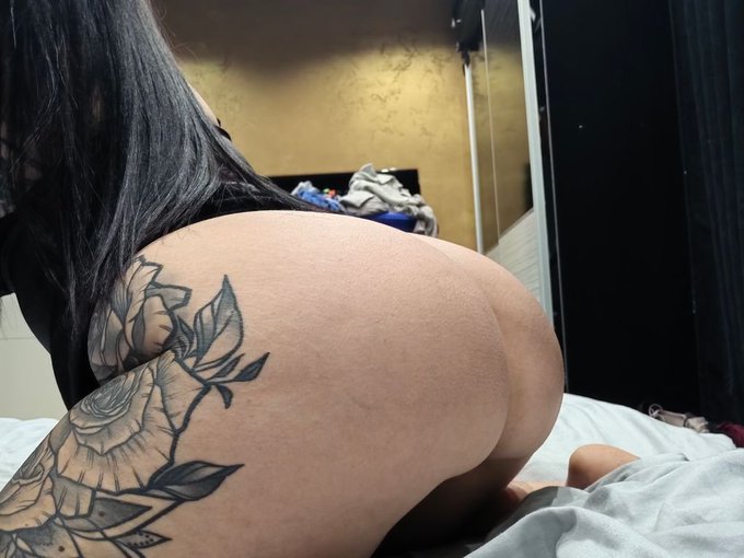 Just finished a pay-per-minute #Skype show on SkyPrivate! You can call me too for a sexy private show<a href="/tag/skype"class="tags">#Skype</a>