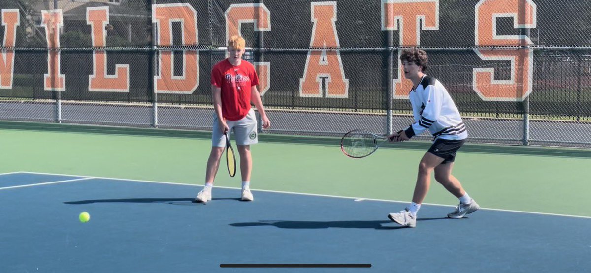 The Mules: Big athletes with big appetites for food and good times; work best in groups; always willing to sacrifice for the team ✊🏼

Also, quite the tennis players!!!

#ferda🫏