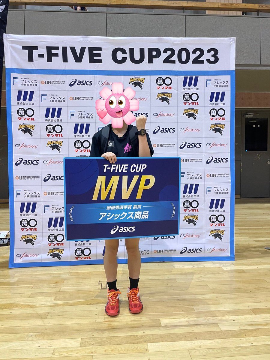 HigashiEasters's tweet photo. T-FIVECUPは残念ながら準決勝で敗退😢
女子のカテゴリーで出て、普段混合のカテゴリーで出てる女子は、色々な女子チームと戦うことが出来��また違った雰囲気も味わえたんじゃないかと思います。
キャプテンがMVPをいただきました👏ありがとうございます😊
本当に皆んな暑い中お疲れ様!
#tfivecup https://t.co/PGwtmDi3O4