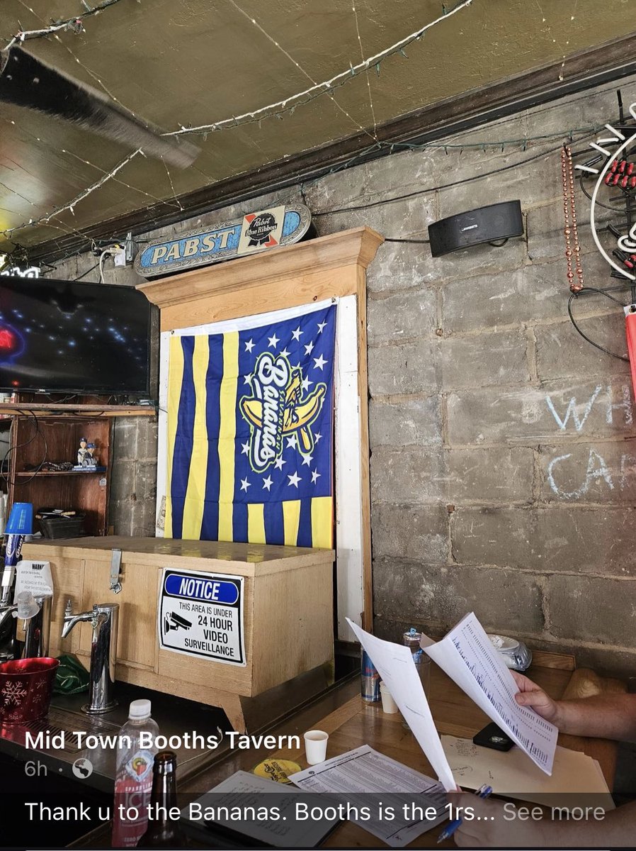 kevmay8's tweet photo. @TheSavBananas @mtbooths  The flag looks like a perfect fit here! #bananabackerbar https://t.co/b93nzbahy5