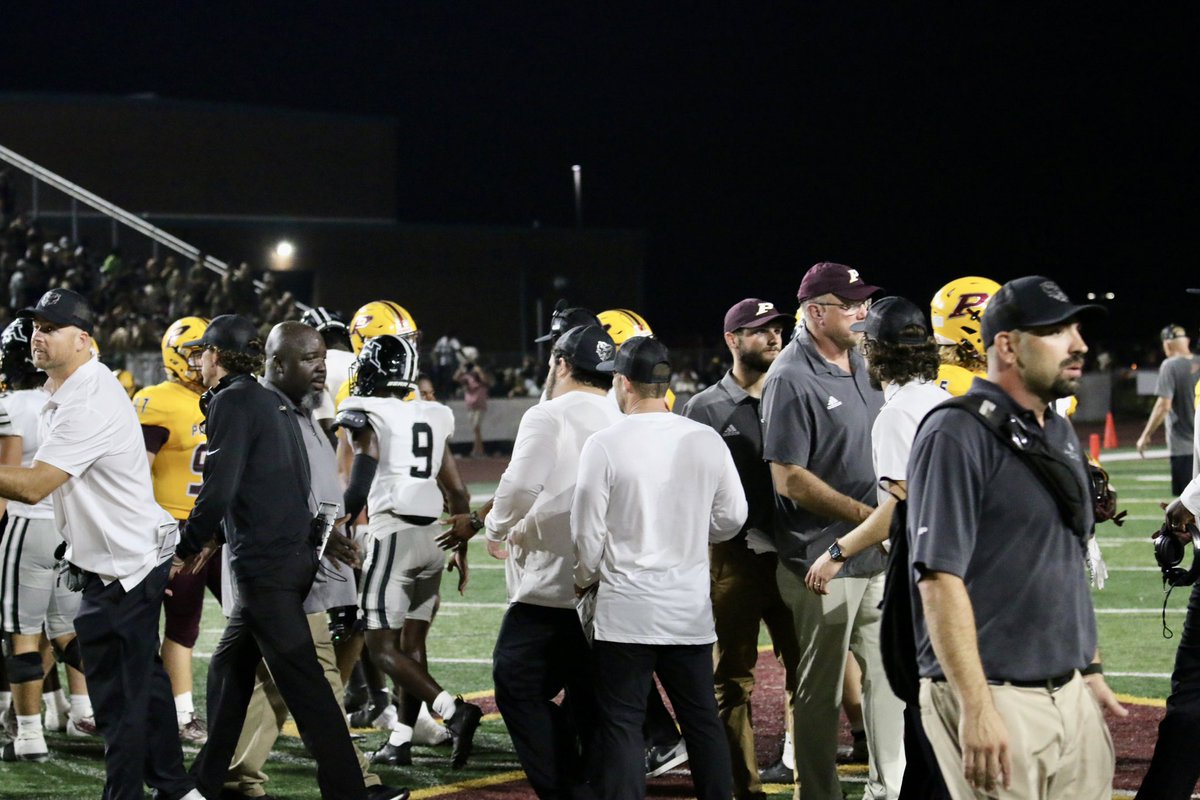 Ray Jackson (@bearrayjackson) on Twitter photo HoCo vs Perry and JV vs Peach Co pictures are now online at hocofootball.com 🐻⬇️<a href="/BearDownHOCO/">HOCO FOOTBALL</a> <a href="/CoachEdwards10/">Jeremy Edwards</a> <a href="/johnares07/">John Daniel</a> HoCo vs Perry and JV vs Peach Co pictures are now online at hocofootball.com 🐻⬇️<a href="/BearDownHOCO/">HOCO FOOTBALL</a> <a href="/CoachEdwards10/">Jeremy Edwards</a> <a href="/johnares07/">John Daniel</a>