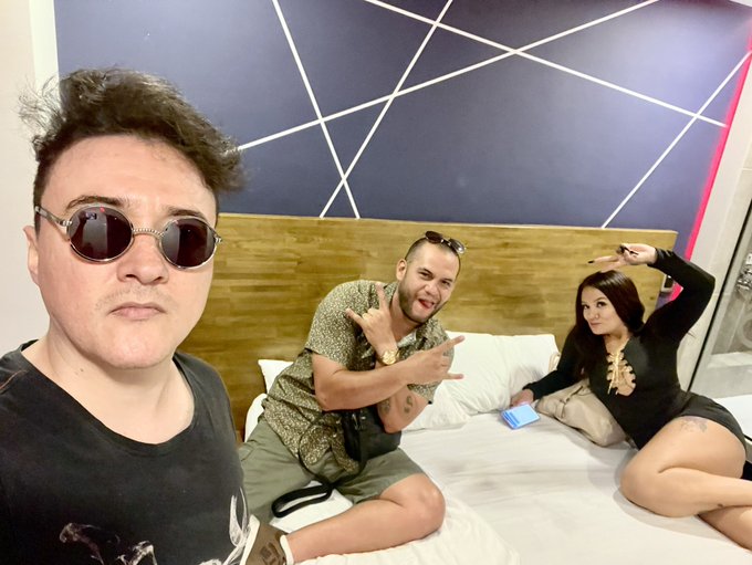 Se viene un videito con la mamazota @@Alexalewishard https://t.co/2uYvJJ7BwI<a class="tags" target="_blank" title="On Twitter" href="/?out=eyJ0eXAiOiJKV1QiLCJhbGciOiJIUzUxMiJ9.eyJpYXQiOjE3MjQ2NDUyMDQsImlzcyI6InR3cG9ybnN0YXJzLmNvbSIsIm5iZiI6MTcyNDY0NTIwNCwiZXhwIjoxNzU2MTgxMjA0LCJyZWRpcmVjdF91cmwiOiJodHRwczovL3R3aXR0ZXIuY29tL0FsZXhhbGV3aXNoYXJkIn0.62ib8KMoGLBgufUH6B34LPXQpbpyK9iIeKEOoR-UAlN_213gFkZ6d7vxzlalwOLH1oZ4JY1Nq-ytpC4L51GLfw">@Alexalewishard</a><a href="/tag/analsex"class="tags"><span>#analsex</span></a><a href="/tag/pornopaisa"class="tags"><span>#pornopaisa</span></a><a href="/tag/pormongercolombia"class="tags"><span>#pormongercolombia</span></a>