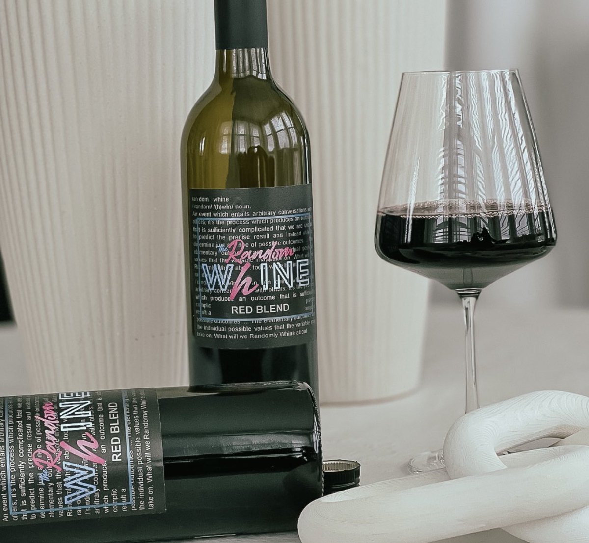 TheRandomWhine's tweet photo. Here’s a wine fact to chill to this Sunday evening. 🍷 

The most expensive bottle of wine ever sold for $558,000! Whew!!! 
That’s crazy!

https://t.co/BrsK9hlwTH

#wineenthusiast #winewinewine #winelife #jamessuckling #womenownedbusiness #womenownedbiz #therandomwhine #TRW https://t.co/YCFoXXuWkd