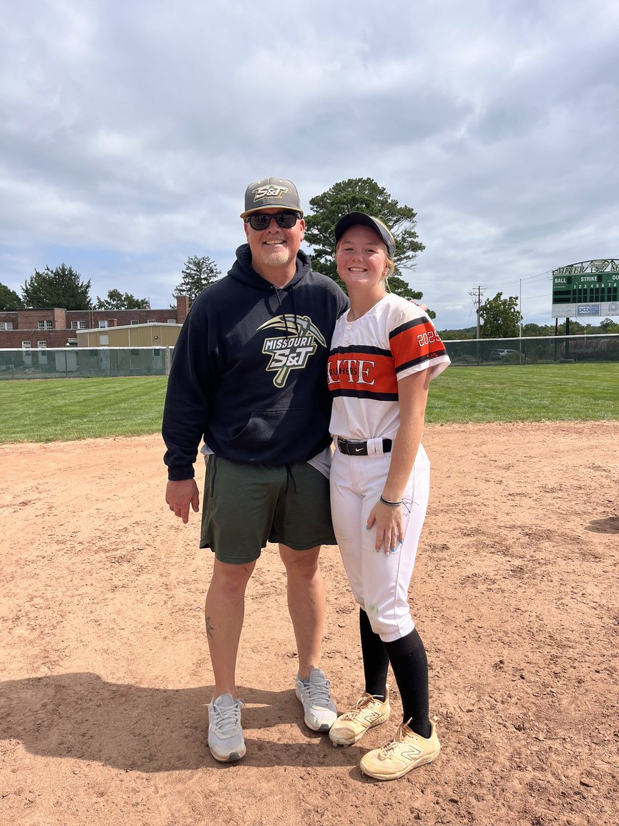 LucyKoenigsfeld's tweet photo. I had a wonderful time at @Miners_SB Camp today! Thank you coaches! 
@BryanKHoward1 @Ashton_Howard08 @CrushersElite https://t.co/BVrAsFF2Yw