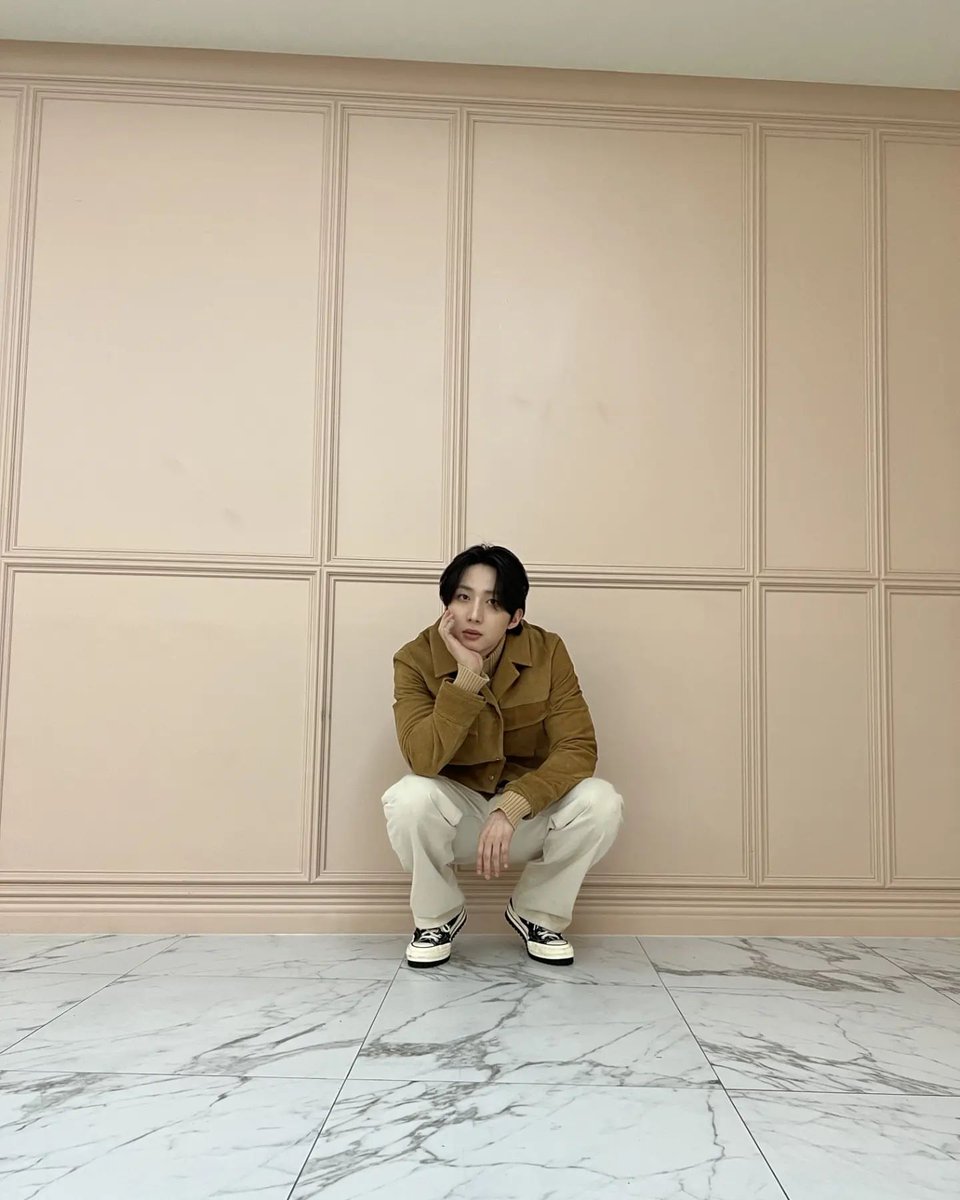 1 YEAR W/ᕈΞ𝖭𝖳ΛG𝖮𝖭•펜타곤 tweet media