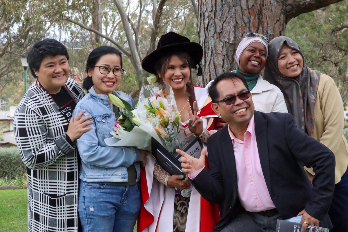 UNE International Capacity Building (@une_icb) on Twitter photo This week we have much to celebrate, with two key members of our team graduating. Ei Mon with a PHD and Skye with a M. Rural Science. Congratulations and thank you for all that you do to make the team and all participants shine.
<a href="/GEAReDglobal/">GEAReD</a> This week we have much to celebrate, with two key members of our team graduating. Ei Mon with a PHD and Skye with a M. Rural Science. Congratulations and thank you for all that you do to make the team and all participants shine.
<a href="/GEAReDglobal/">GEAReD</a>