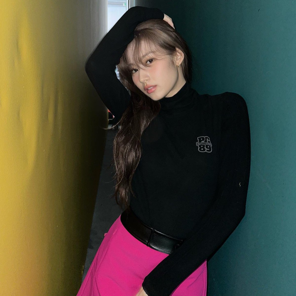 SANABESTGlRL's tweet photo. problematic things MINATOZAKI SANA has done - a very important thread https://t.co/PEfxwCEaq5
