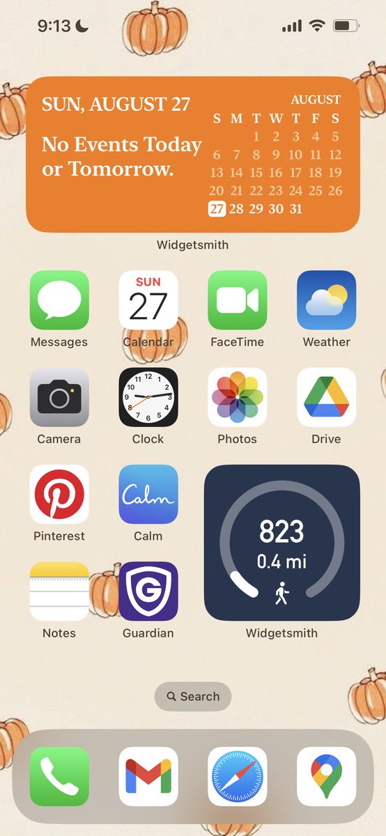 adventuresofak's tweet photo. Even my phone isn’t safe from fall 🎃 https://t.co/AT6R4Yg7xQ