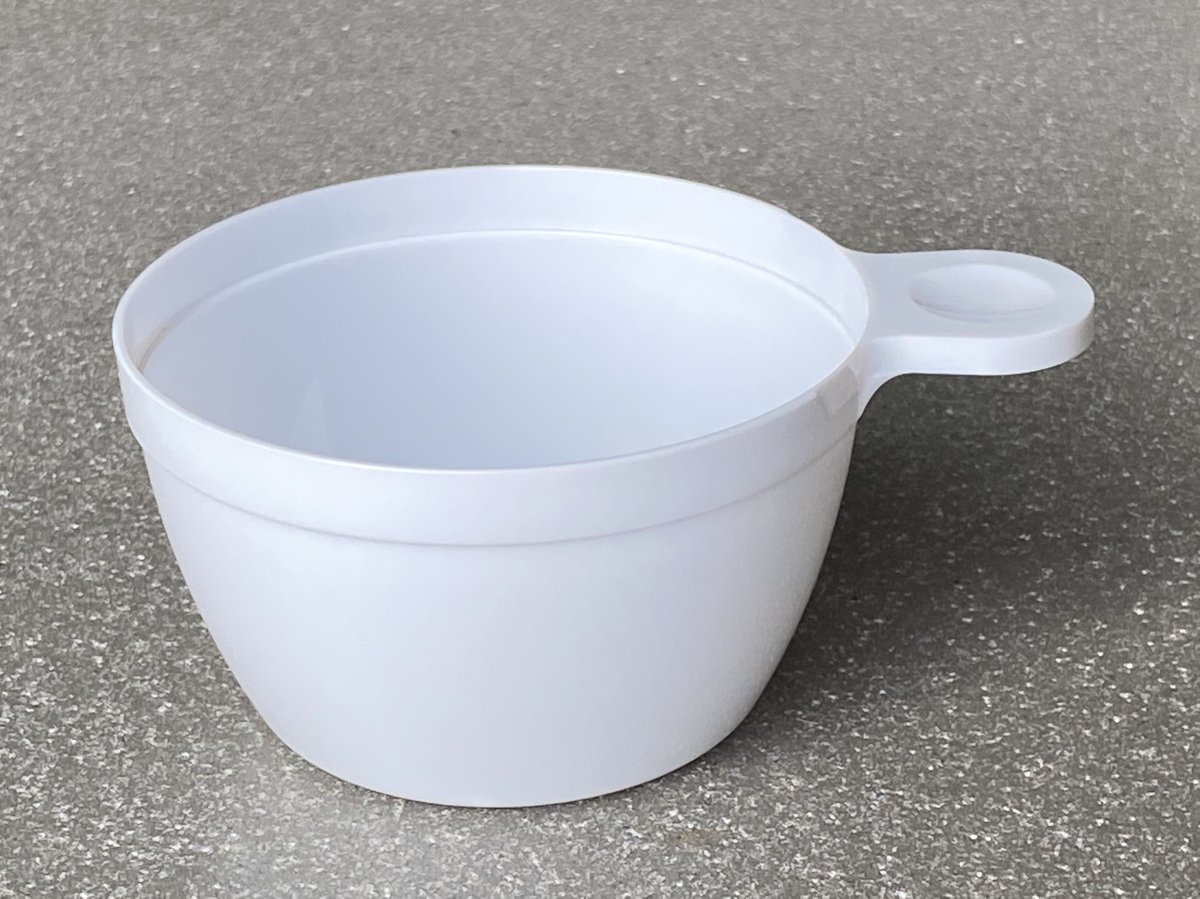jroguska's tweet photo. I just ran 18 miles for the third time in my life. :) I ran along the Chicago's  lakefront path, which abounds in water fountains so I brought a plastic tea cup.

I'm training for the Chicago Marathon and fundraising for veterans. 

https://t.co/55cZ3UE50w

 #veterans https://t.co/jwTPhouYFX