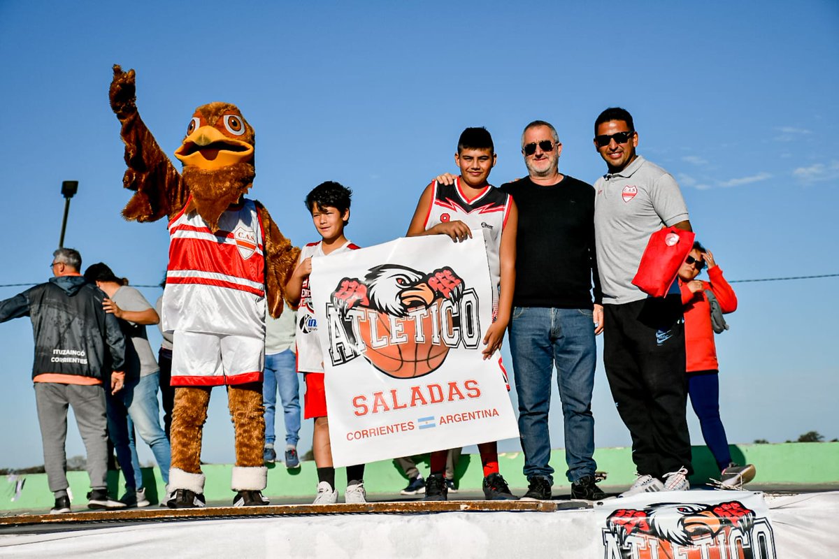 Acompañamos a <a href="/AtleticoSdasOk/">Club Atletico Saladas</a> en su 6° Encuentro de Minibásquet #FelipeBalderiote con 22 clubes y más de 800 chicos jugando a pleno sol y naturaleza 🏀
Felicitaciones al club por la organización y promover el deporte, la inclusión y trabajo en conjunto 👏 
Hasta el próximo año 🫂